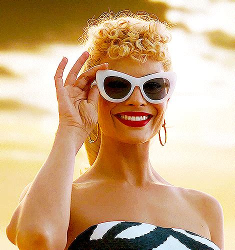 margot robbie sunglasses|barbie movie sunglasses.